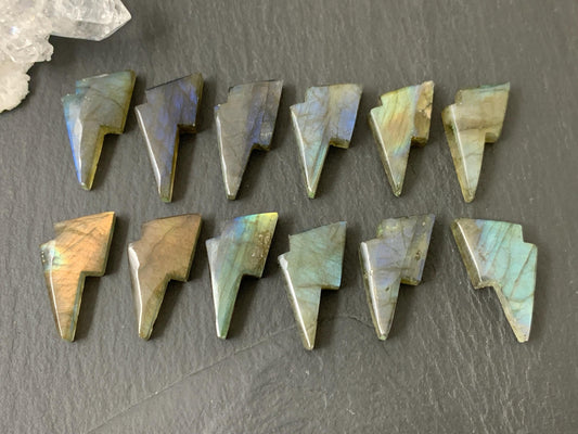 Labradorite lightning bolt 12x19mm cabochon