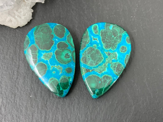 Malachite Chrysocolla pear 15x24x4mm cabochon pair