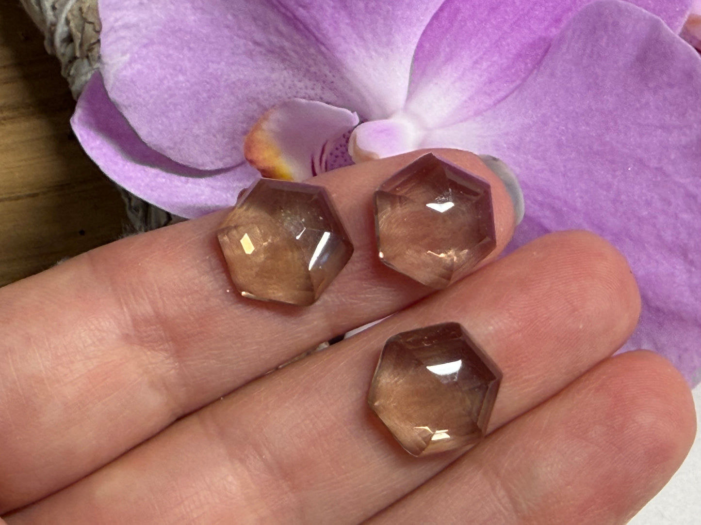 Faceted Smokey Quartz hexagon 12mm cabochon - Calibrated cabochons