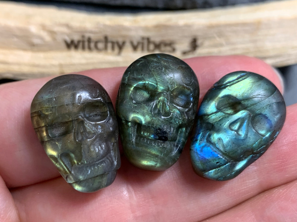 Labradorite Skull Carving 21-22mm long Blue-Green Flash Crystal Skull, Witchy Jewelry