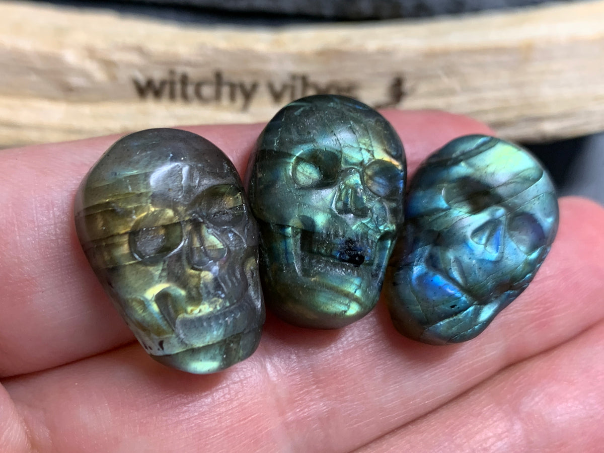 Labradorite Skull Carving 21-22mm long Blue-Green Flash Crystal Skull, Witchy Jewelry