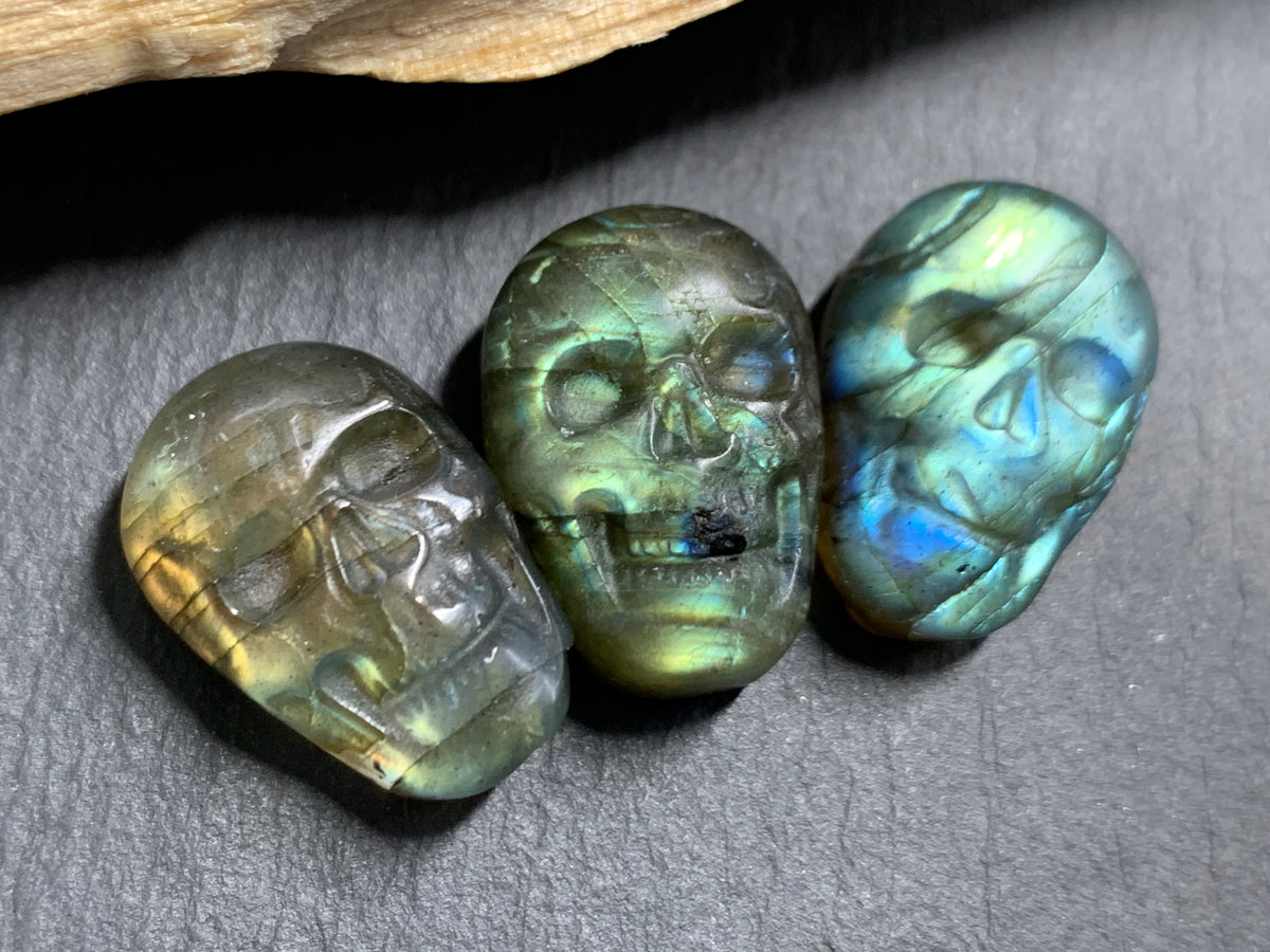 Labradorite Skull Carving 21-22mm long Blue-Green Flash Crystal Skull, Witchy Jewelry