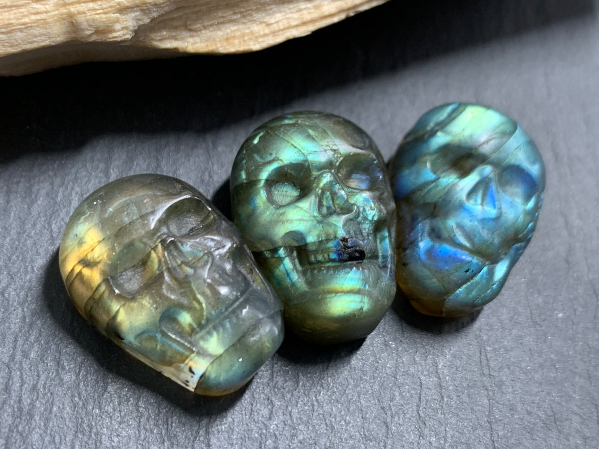 Labradorite Skull Carving 21-22mm long Blue-Green Flash Crystal Skull, Witchy Jewelry