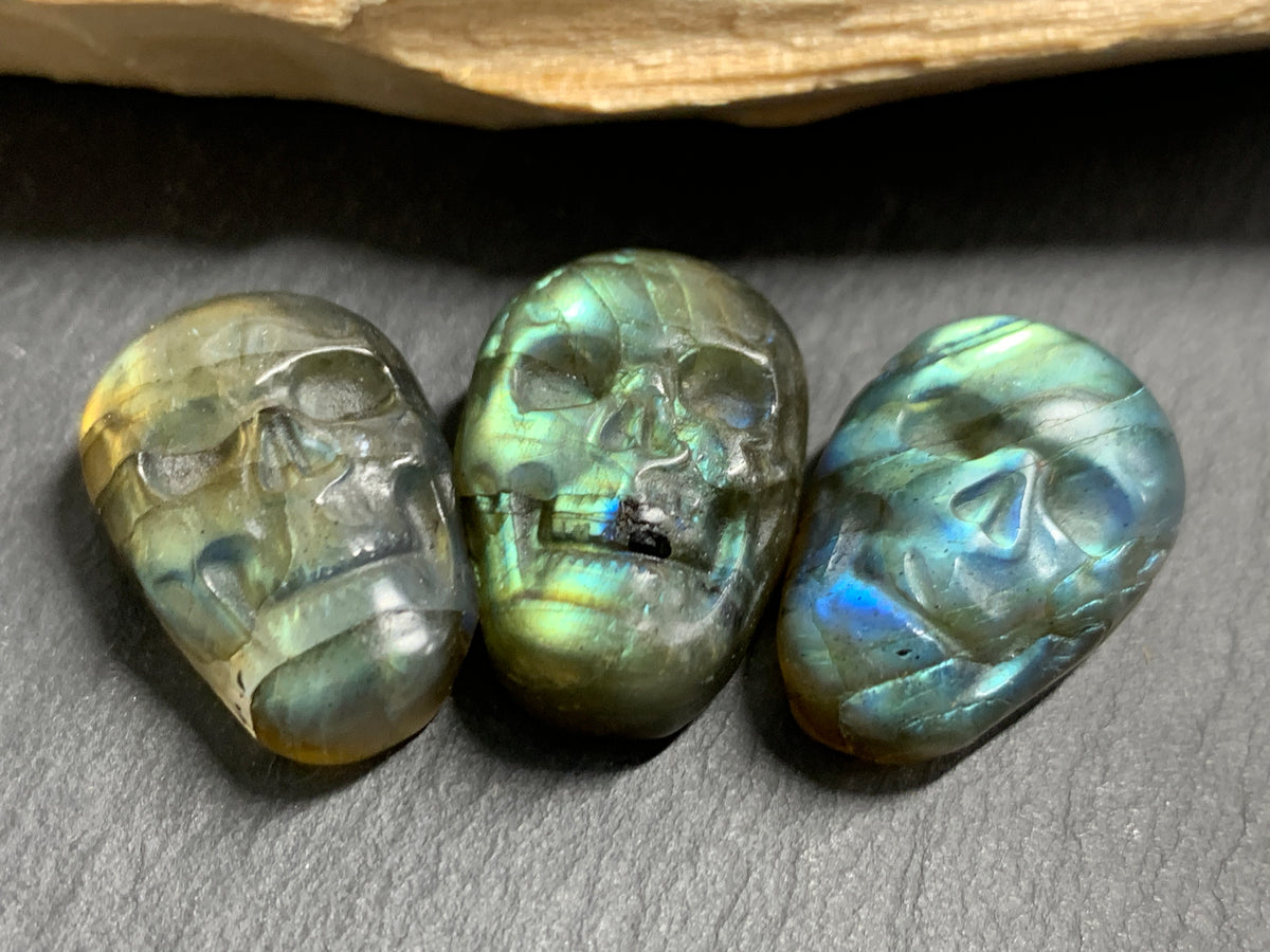 Labradorite Skull Carving 21-22mm long Blue-Green Flash Crystal Skull, Witchy Jewelry