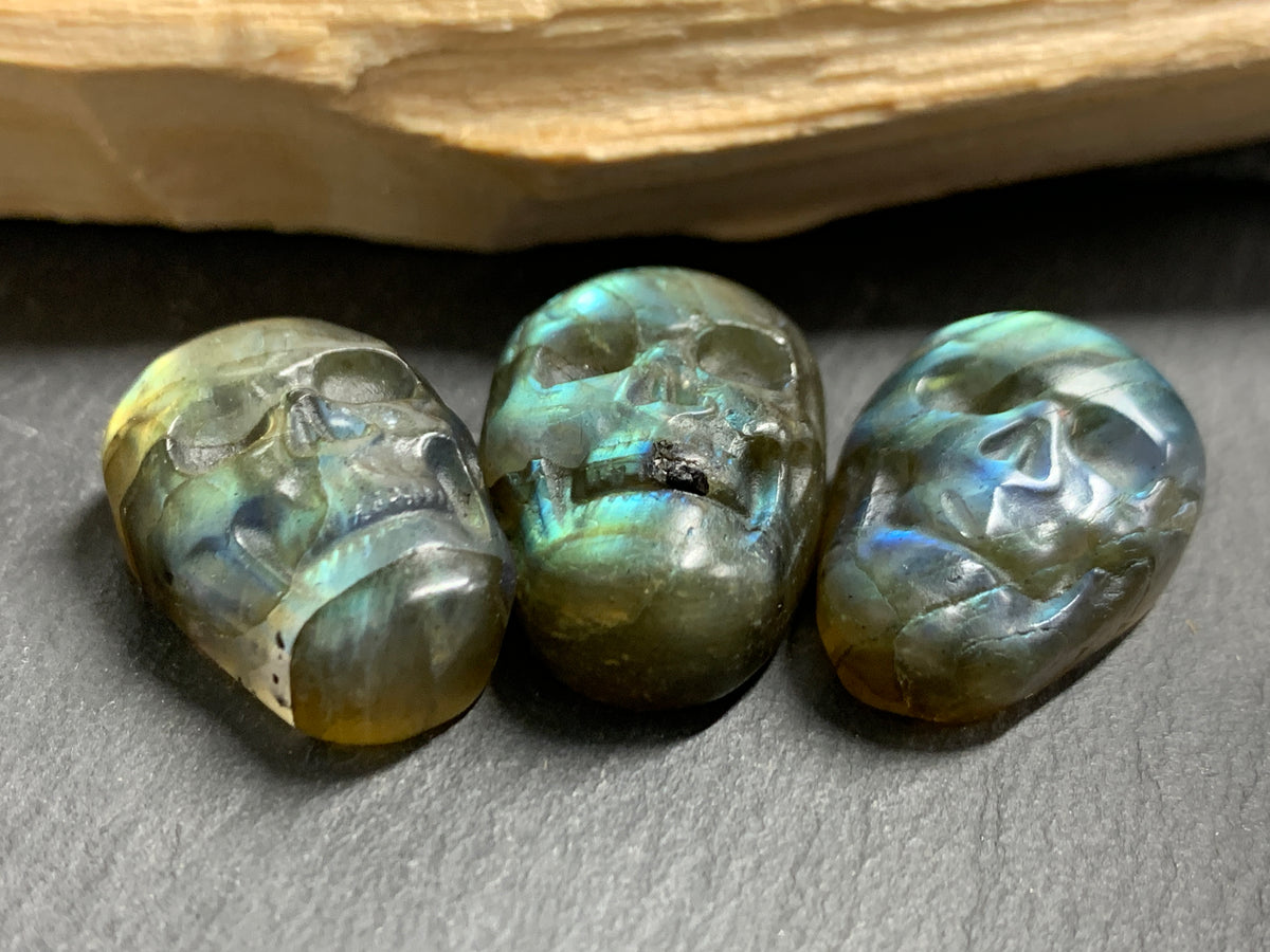 Labradorite Skull Carving 21-22mm long Blue-Green Flash Crystal Skull, Witchy Jewelry