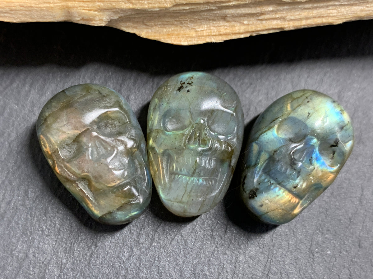 Labradorite Skull Carving 21-22mm long Blue-Green Flash Crystal Skull, Witchy Jewelry