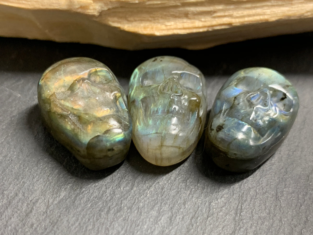 Labradorite Skull Carving 21-22mm long Blue-Green Flash Crystal Skull, Witchy Jewelry
