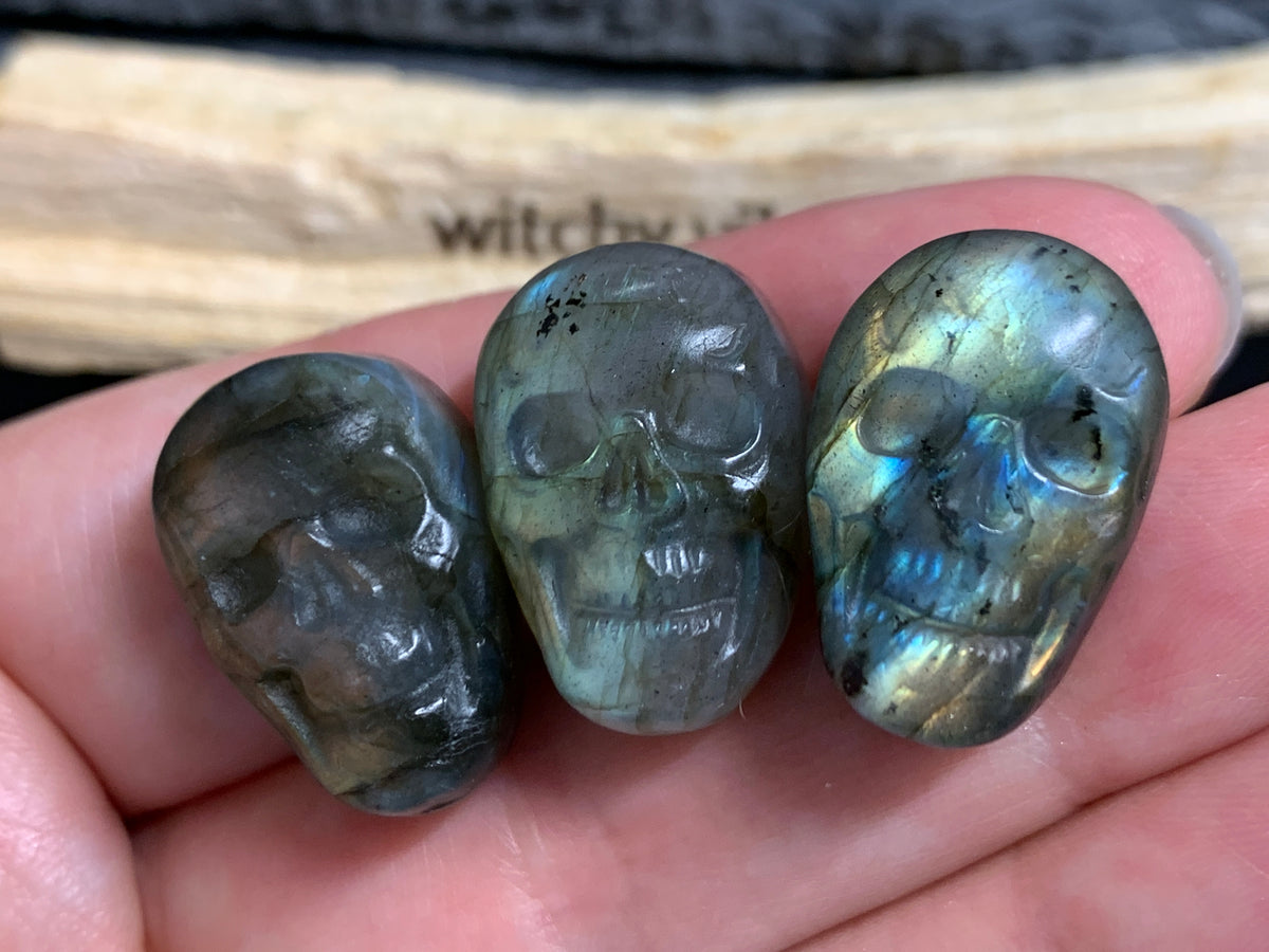 Labradorite Skull Carving 21-22mm long Blue-Green Flash Crystal Skull, Witchy Jewelry