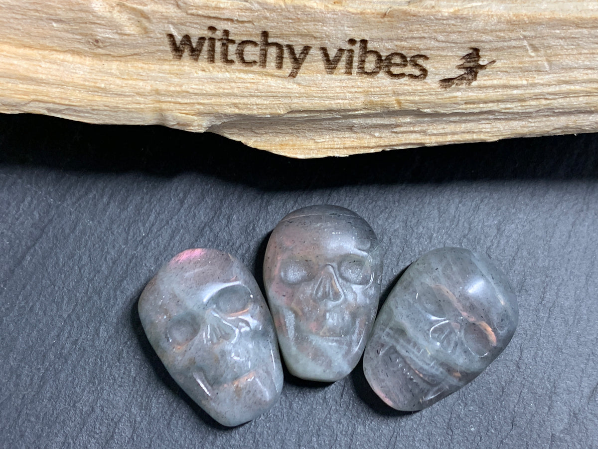 Labradorite Skull Carving 21-22mm, Pink- Purple Flash Crystal Skull, Gothic Crystal Decor, Witchy Home Decor