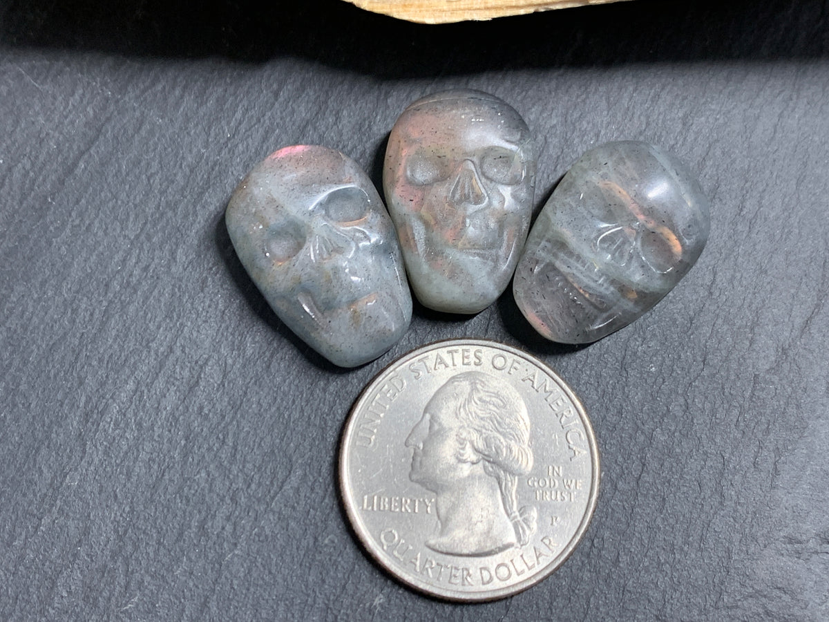 Labradorite Skull Carving 21-22mm, Pink- Purple Flash Crystal Skull, Gothic Crystal Decor, Witchy Home Decor
