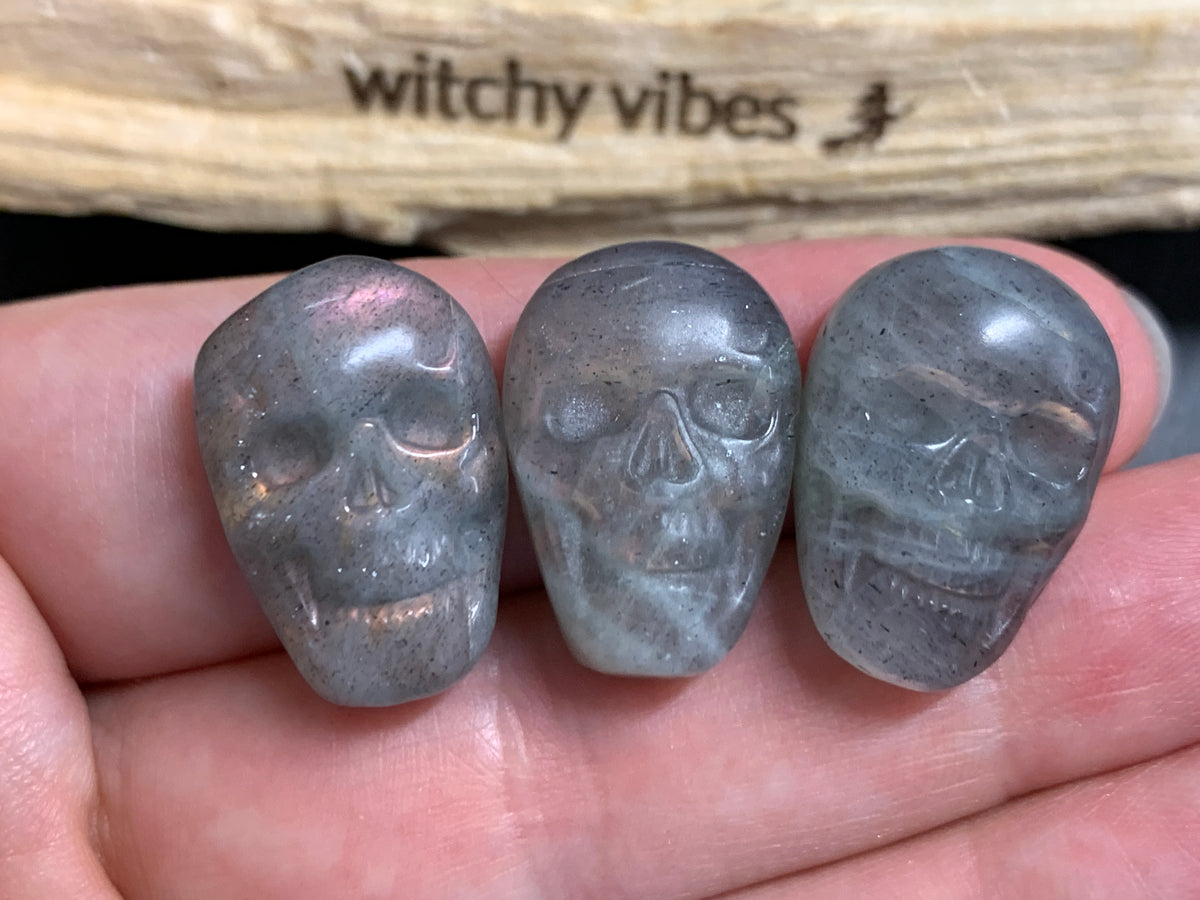 Labradorite Skull Carving 21-22mm, Pink- Purple Flash Crystal Skull, Gothic Crystal Decor, Witchy Home Decor