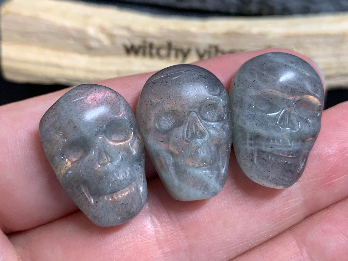 Labradorite Skull Carving 21-22mm, Pink- Purple Flash Crystal Skull, Gothic Crystal Decor, Witchy Home Decor