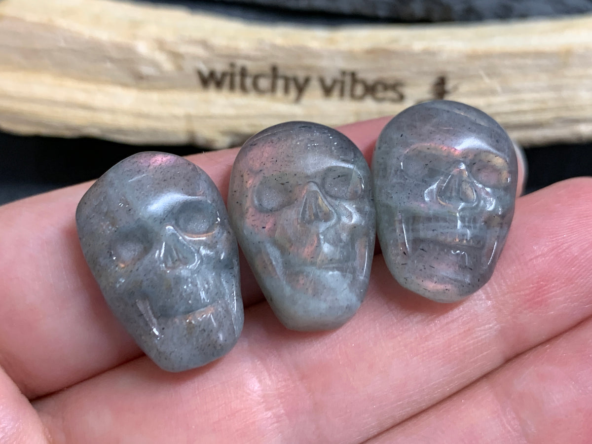 Labradorite Skull Carving 21-22mm, Pink- Purple Flash Crystal Skull, Gothic Crystal Decor, Witchy Home Decor