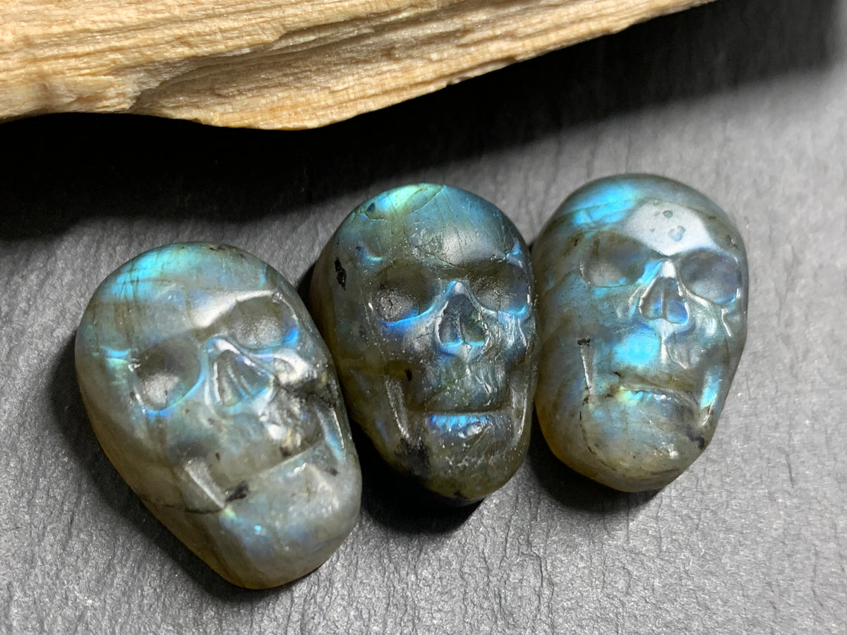 Labradorite Skull Carving 22mm long Blue-Green Flash Crystal Skull, Witchy Jewelry
