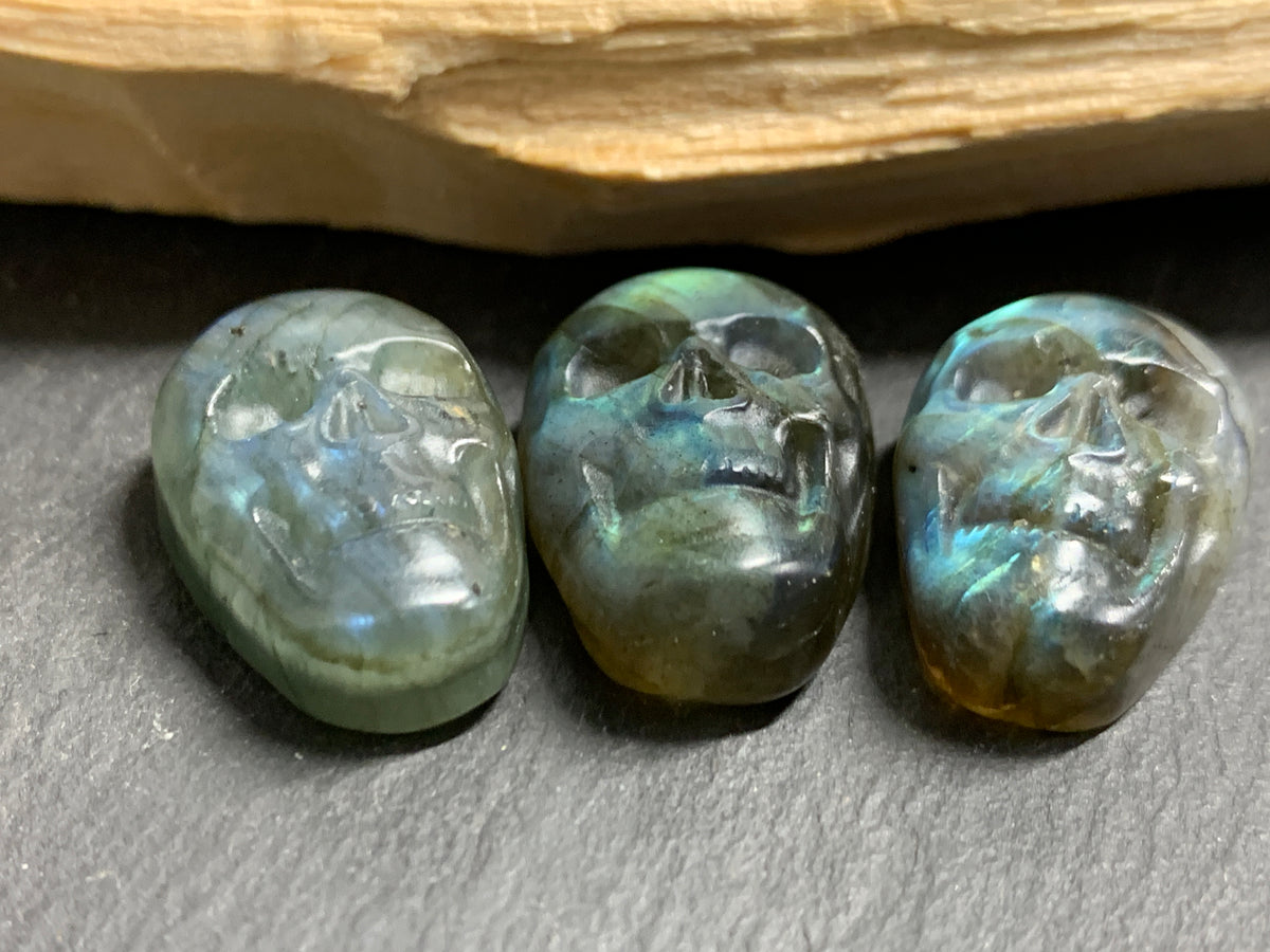 Labradorite Skull Carving 22mm long Blue-Green Flash Crystal Skull, Witchy Jewelry