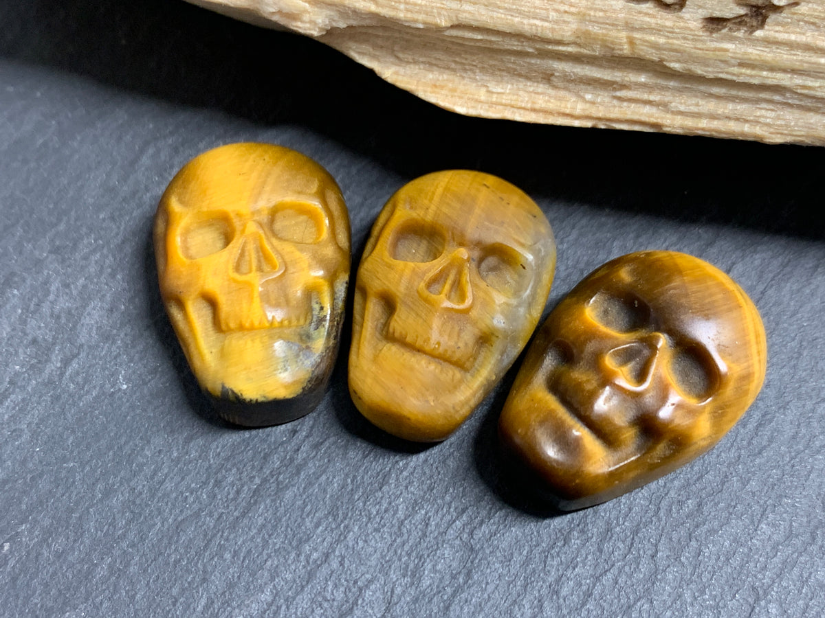 Natural Tiger Eye Skull Cabochon 15x22mm – Polished Carved Gemstone Skull for Jewelry Making