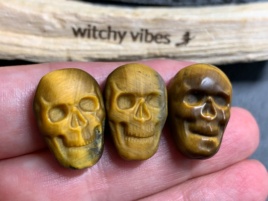 Natural Tiger Eye Skull Cabochon 15x22mm – Polished Carved Gemstone Skull for Jewelry Making