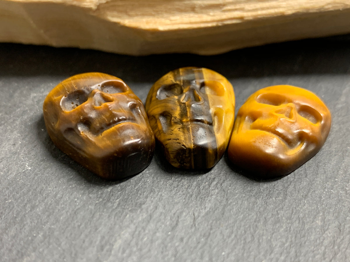 Natural Tiger Eye Skull Cabochon 15x22mm – Polished Carved Gemstone Skull for Jewelry Making