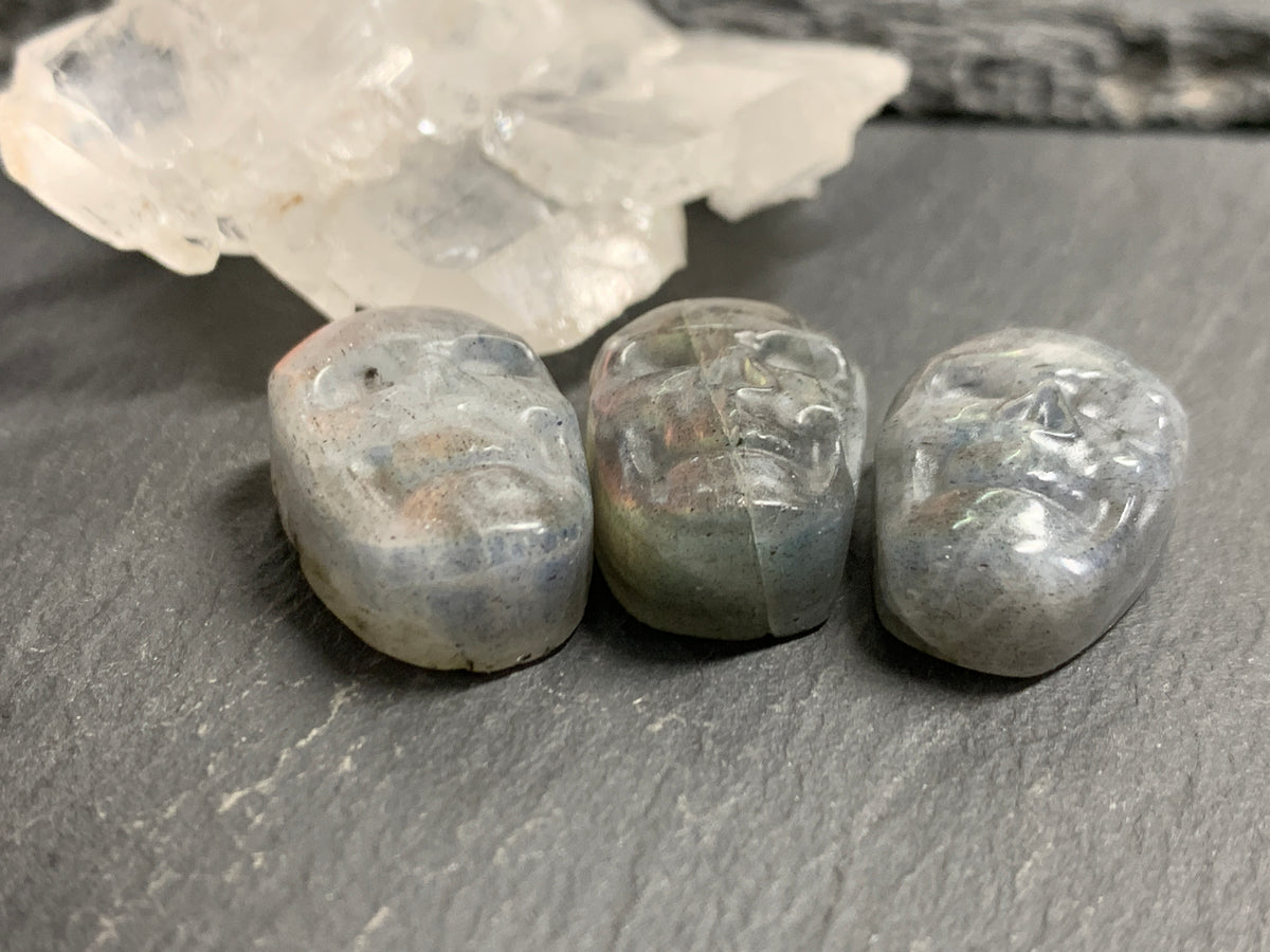 Labradorite Skull Carving 22mm long Blue - Green Flash Crystal Skull, Witchy Jewelry