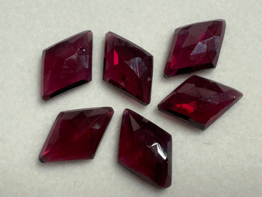 Faceted Rhodolite Garnet rhombus 8x12mm cabochon