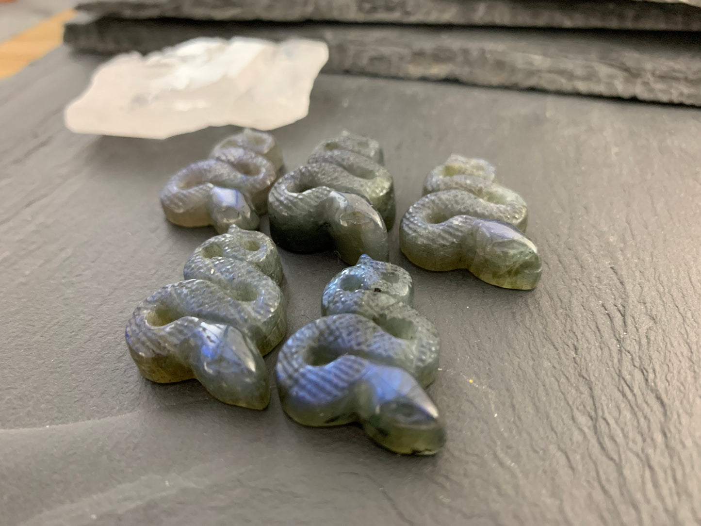 Labradorite snake cabochon - Snake carving