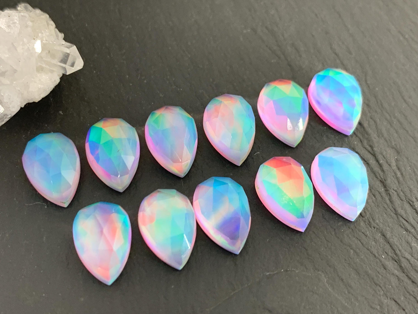 Faceted  Aurora Opal pear 8x12mm cabochon - Doublet cabochons - man made Opal