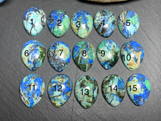 Azurite pear 15x20mm cabochon - Calibrated cabochons.