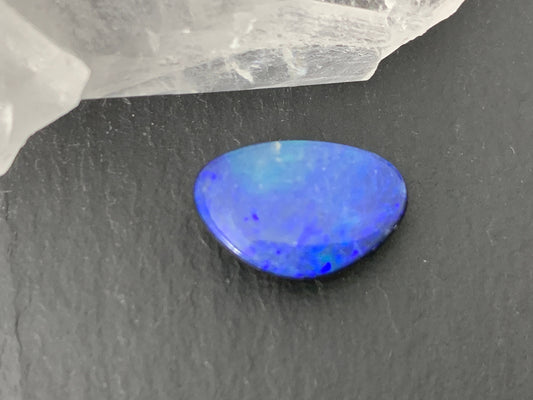 Australian Opal doublet 9x14x5mm cabochon
