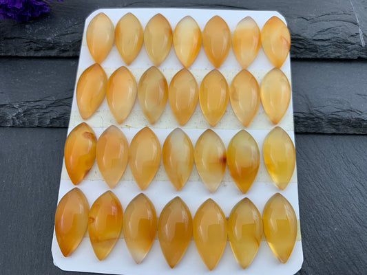 Carnelian miss asia 10x20mm cabochon - Calibrated cabochons
