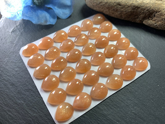Goldsand Sunstone pear 10x12mm cabochon - Calibrated cabochons