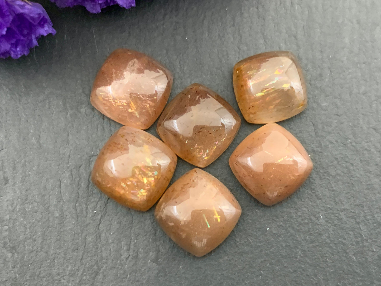 Gold Sunstone square cushion 10mm Cabochon - Calibrated cabochons