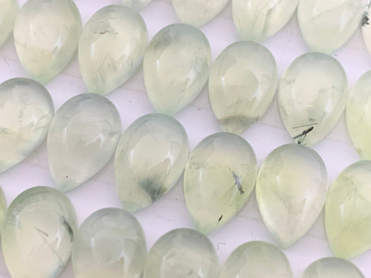 Prehnite pear 8x12mm cabochon - Calibrated cabochons