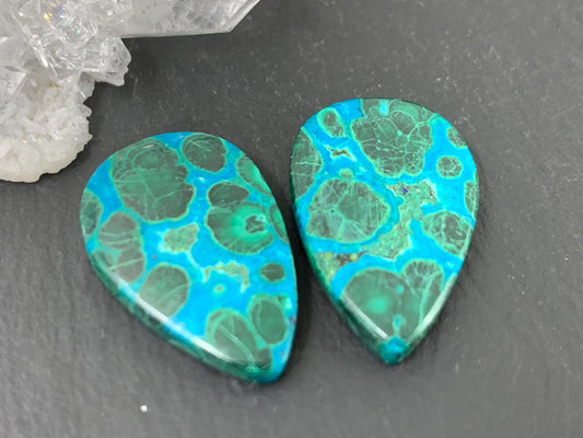 Malachite Chrysocolla pear 15x24x4mm cabochon pair
