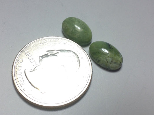 Green Opal 8x12mm cabochon - Calibrated cabochons