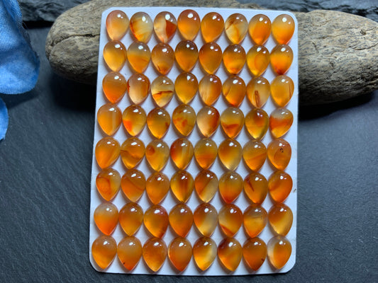 Carnelian pear 6x8mm cabochon - Calibrated cabochons