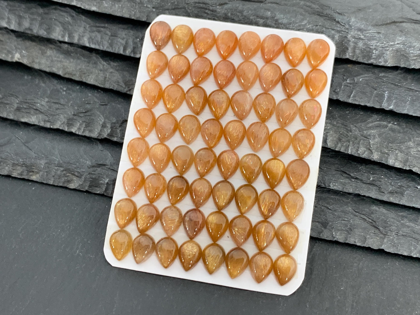 Goldsand sunstone pear 6x8mm cabochon - Calibrated Cabochons