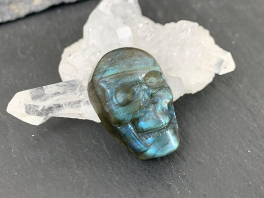 Labradorite Skull Cabochon 14x21mm – Natural Green Gemstone Flat Back Carving