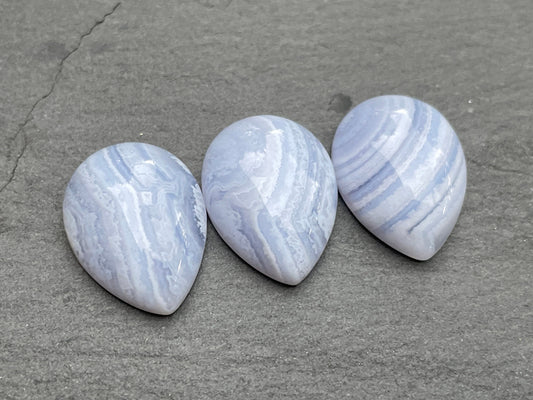 Blue Lace Agate pear 15x20mm cabochon - Calibrated cabochons