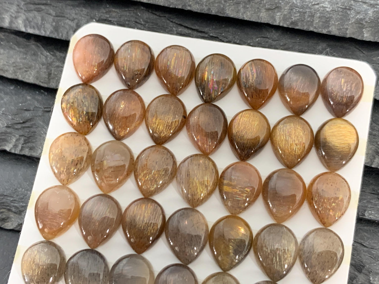 Gold Sunstone pear 8x10mm cabochon