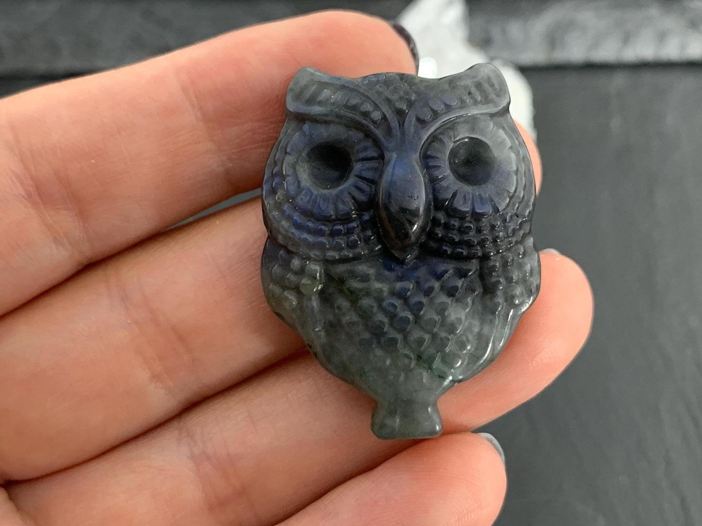 Labradorite owl 27x37mm cabochon carving