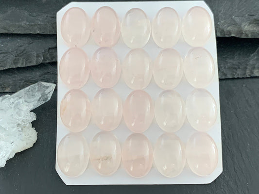 Rose Quartz Oval 13x18mm cabochon - Calibrated cabochons