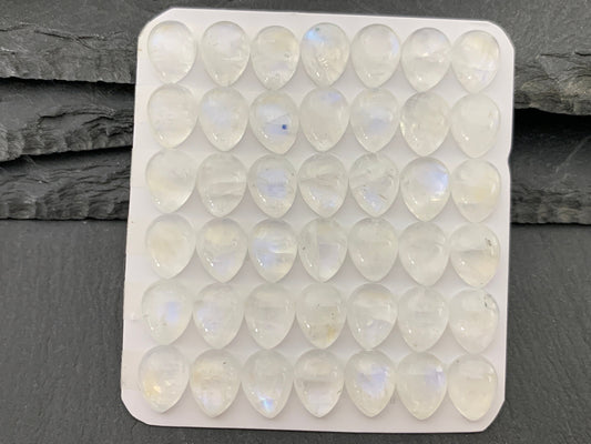 Rainbow Moonstone pear 8x10mm Cabochon - Calibrated cabochons