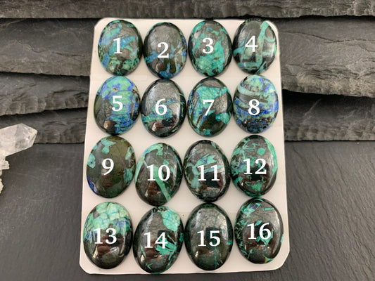 Azurite oval 15x20mm cabochon - Calibrated cabochons