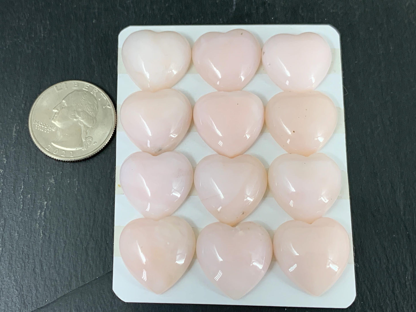 Pink Opal heart 20mm cabochon - Calibrated cabochons