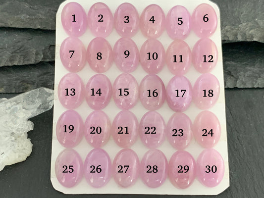 Kunzite oval 10x14mm cabochon - Calibrated Cabochons