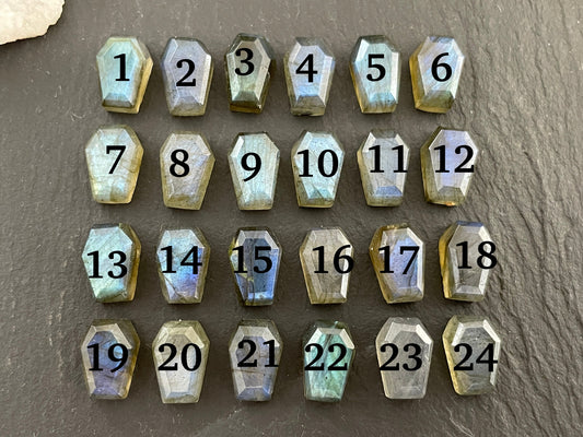Labradorite Mini coffin 7x10mm cabochon