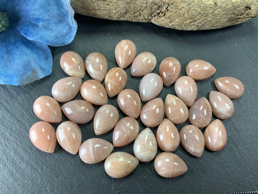 Pink Moonstone pear 10x14mm cabochon - Calibrated cabochons