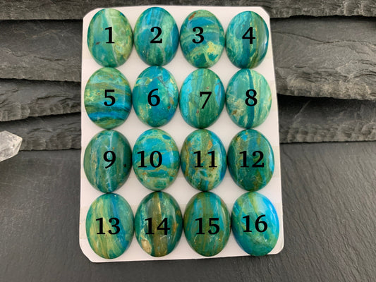 Opaline oval 15x20mm cabochon - Calibrated cabochons-