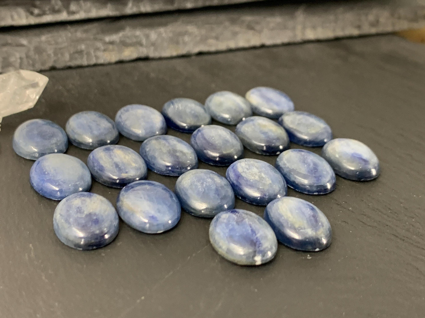 Kyanite oval 12x16mm cabochon - Calibrated cabochons /W455