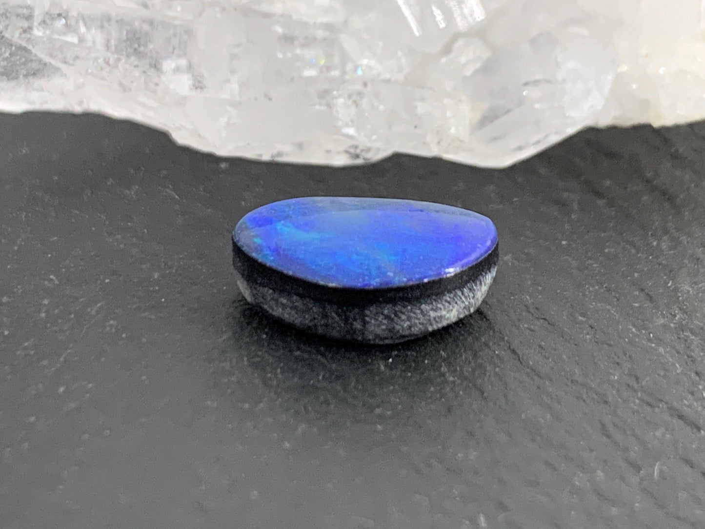 Australian Opal doublet 7x11x4mm cabochon
